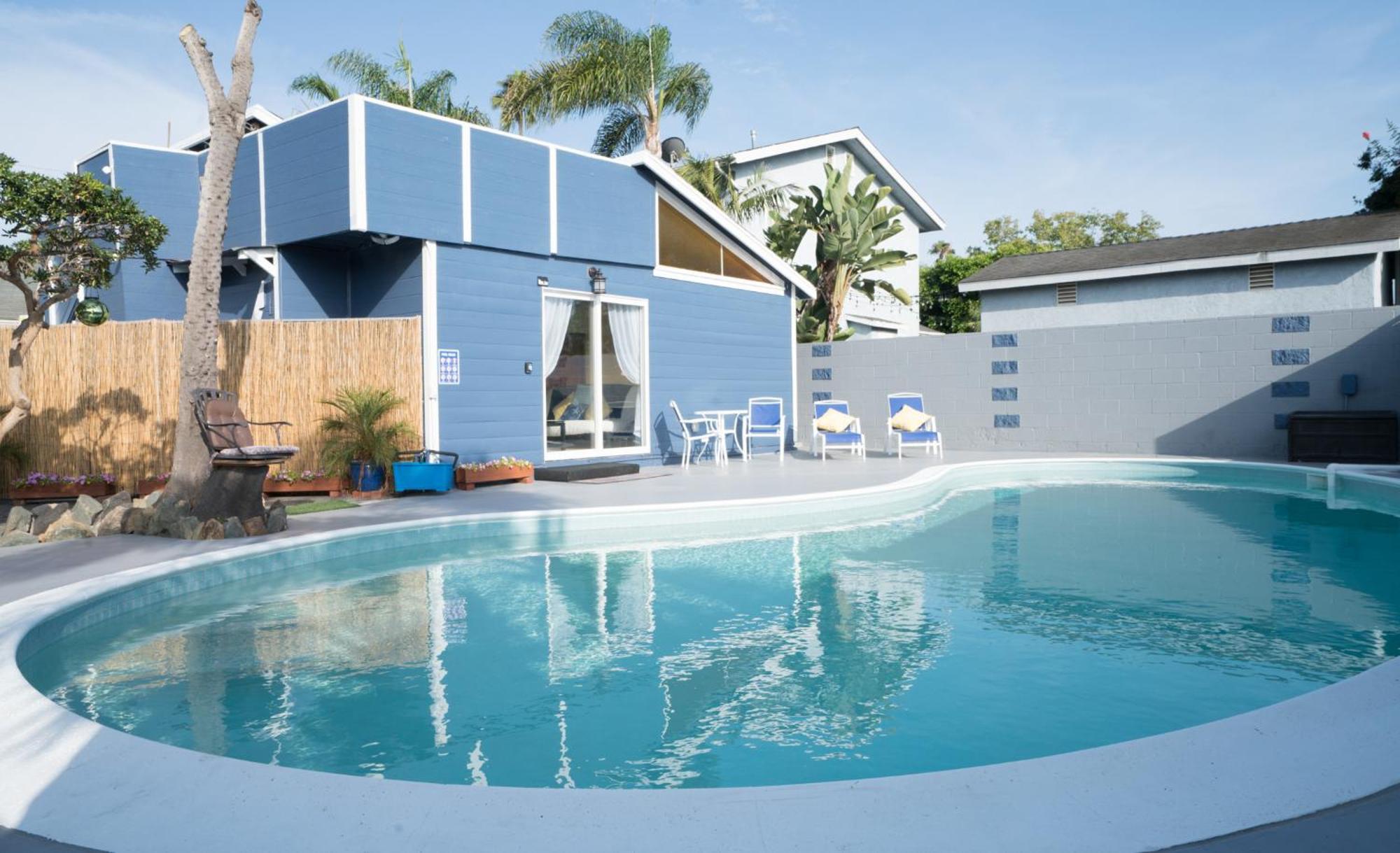 * - The Leucadia Grotto - * An Gem